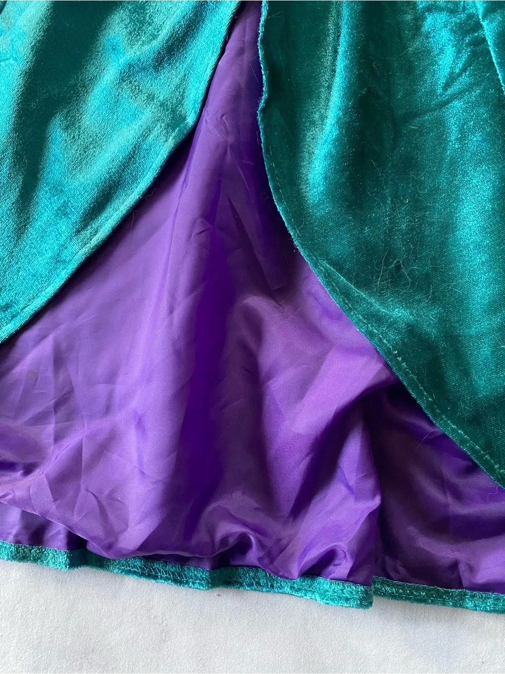NWOT Halloween Frozen Teal & Purple Cape Size Kids Extra Small 3T-4T